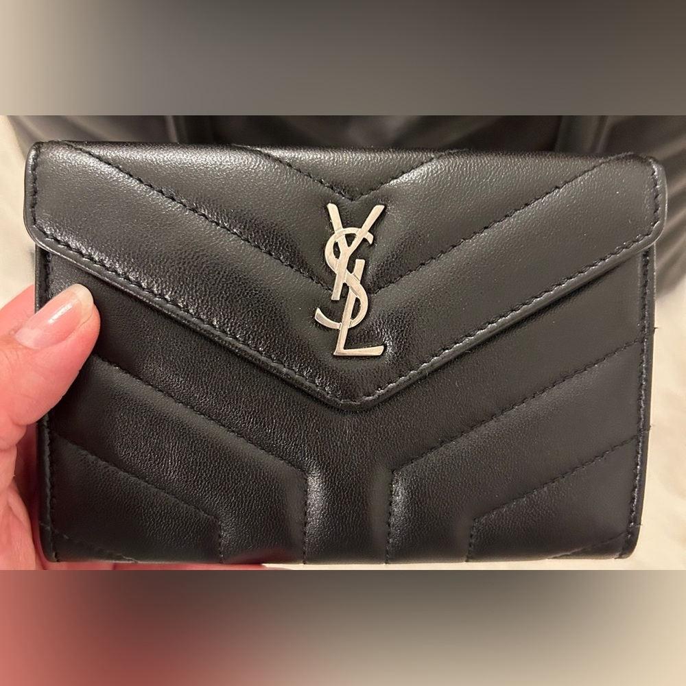 CASSANDRE MATELASSÉ SMALL ENVELOPE WALLET IN LAMBSKIN